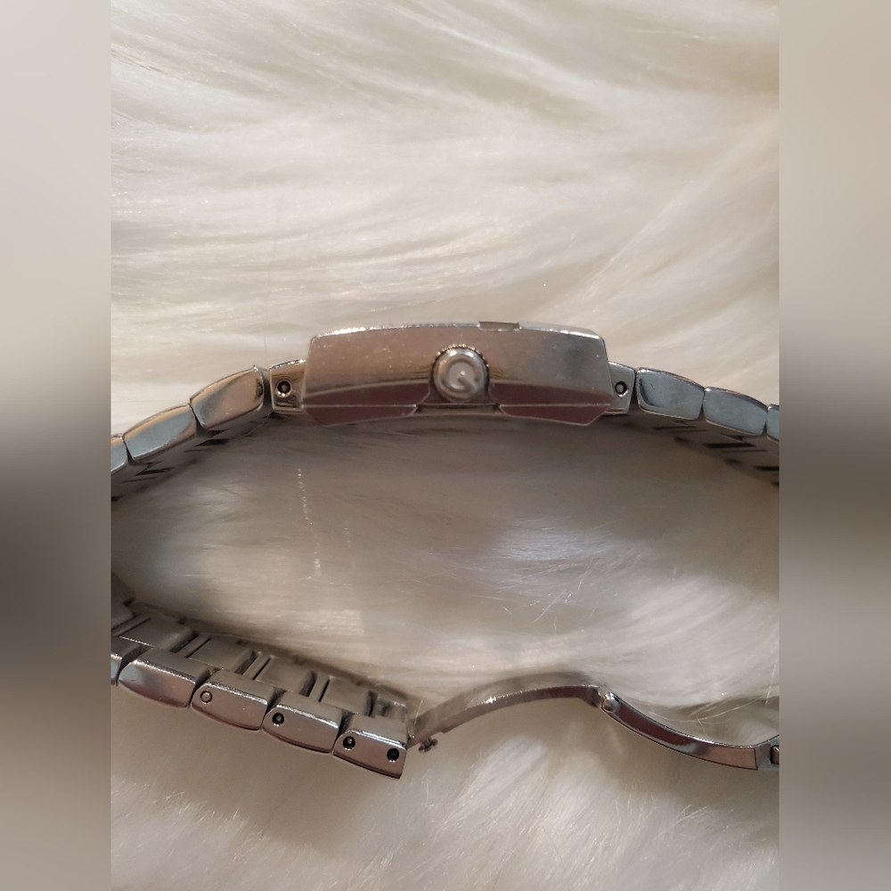 GUCCI G 100L ladies watch YA100520 - Picture 3 of 8